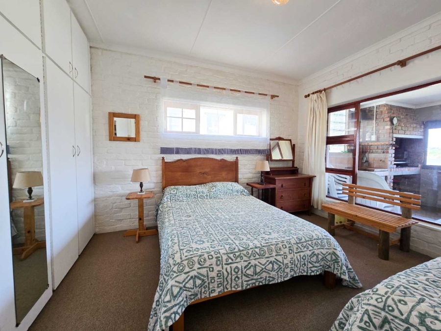 4 Bedroom Property for Sale in Stilbaai Oos Western Cape